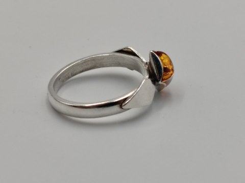 Piękny stary srebrny damski pierścionek BURSZTYN r.13/14 biżuteria VINTAGE