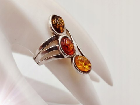 Piękny stary srebrny damski pierścionek BURSZTYN r.15 biżuteria VINTAGE