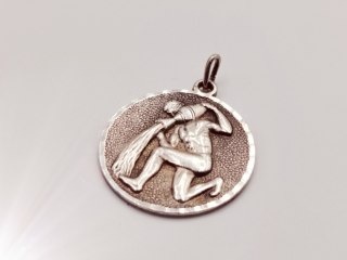 Piękny stary srebrny damski wisiorek/zawieszka WODNIK znak zodiaku VINTAGE