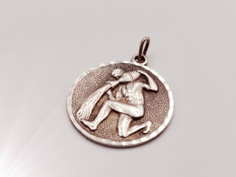 Piękny stary srebrny damski wisiorek/zawieszka WODNIK znak zodiaku VINTAGE