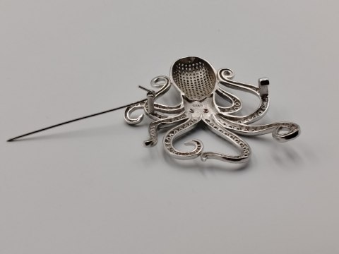 Piękna damska autorska srebrna broszka OŚMIORNICA srebro 925 biżuteria