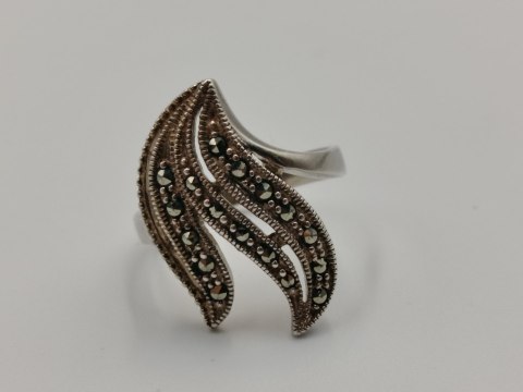 Piękny srebrny damski pierścionek ażurowy MARKAZYTY r.16 srebro biżuteria