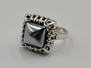 Piękny stary damski srebrny pierścionek HEMATYT srebro 925 r.16 VINTAGE