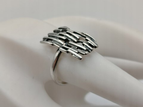 Stary srebrny ażurowy modernistyczny pierścionek r.17 biżuteria VINTAGE