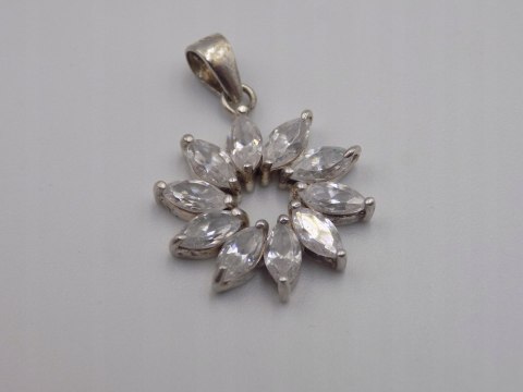 Piękny srebrny wisiorek/zawieszka KWIAT CYRKONIE srebro biżuteria VINTAGE