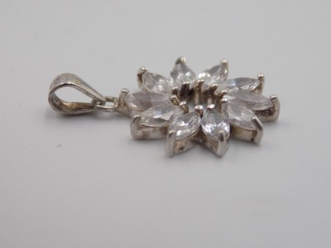 Piękny srebrny wisiorek/zawieszka KWIAT CYRKONIE srebro biżuteria VINTAGE