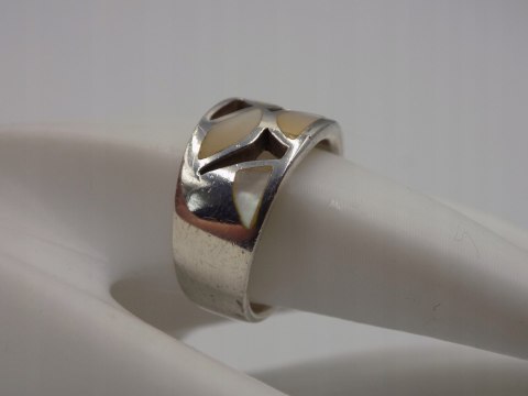 Srebrny ażurowy pierścionek/obrączka MASA PERŁOWA r. 16 srebro 925 VINTAGE