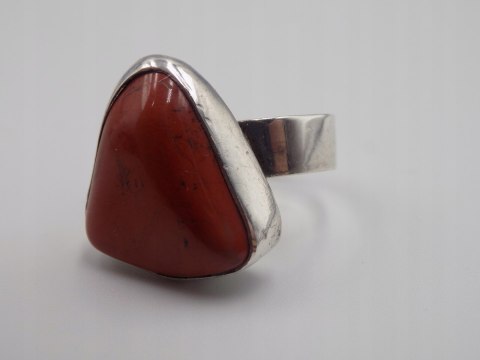 Stary srebrny damski pierścionek JASPIS CZERWONY roz. 12 biżuteria VINTAGE