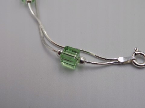 Piękna srebrna damska bransoletka - zielone koraliki, srebro 925 biżuteria