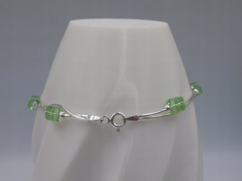 Piękna srebrna damska bransoletka - zielone koraliki, srebro 925 biżuteria