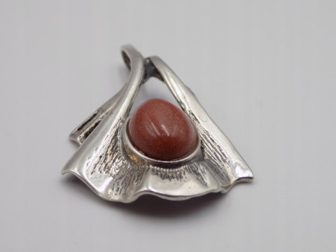 Stary srebrny damski wisiorek/zawieszka PIASEK PUSTYNI oksyda VINTAGE