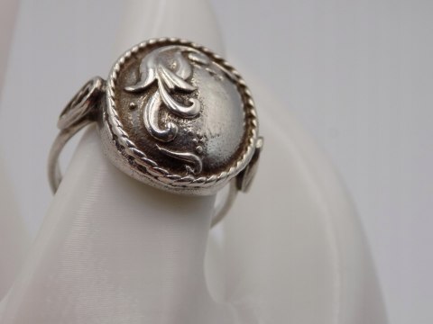 Bardzo stary, piękny, srebrny pierścionek roz. 16 srebro VINTAGE biżuteria