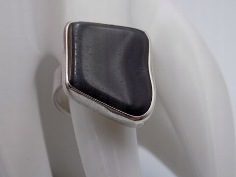 Stary damski srebrny pierścionek ONYKS PASIASTY roz. 13 srebro VINTAGE