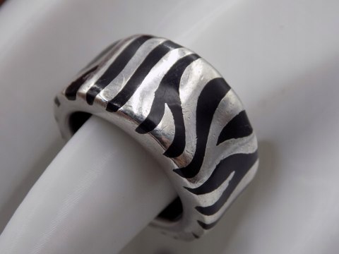 Stary, srebrny, damski pierścionek/obrączka AKRYL roz. 16/17 srebro VINTAGE