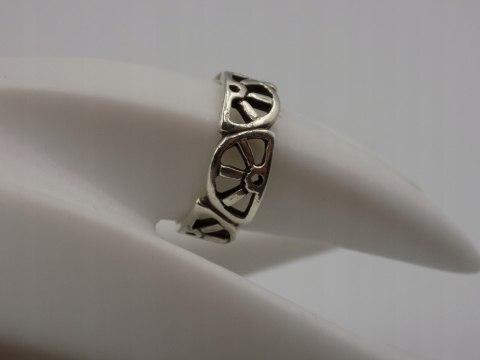 Stary srebrny piękny ażurowy pierścionek / obrączka roz. 17 srebro VINTAGE