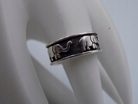 Stary srebrny piękny pierścionek obrączka SŁONIE roz. 12/13 srebro VINTAGE