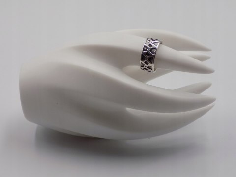 Stary srebrny piękny pierścionek obrączka WZOREK roz. 13/14 srebro VINTAGE