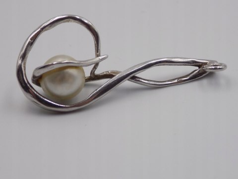 Piękny, damski srebrny wisiorek / zawieszka - PERŁA - srebro