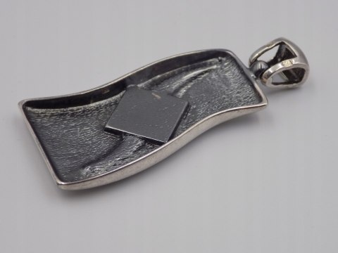 Piękny, damski srebrny wisiorek, zawieszka z malachitem - srebro 925