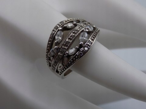 Piękny, srebrny, damski pierścionek CYRKONIE -roz. 14/15 - srebro biżuteria