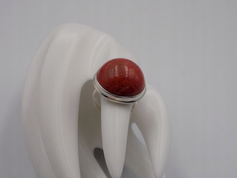 Piękny, stary, damski, srebrny pierścionek z KORALOWCEM srebro 925 roz. 12