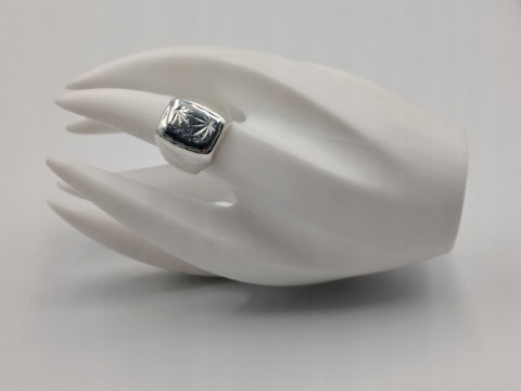 Stary srebrny sygnet LIŚĆ MARIHUANY / KONOPII r.16/17 biżuteria VINTAGE