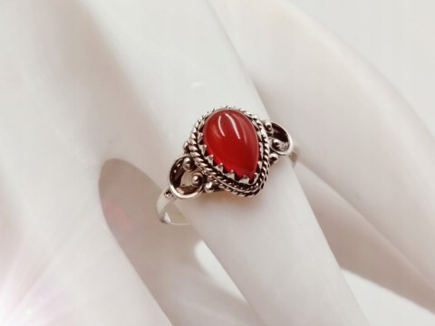 Piękny srebrny damski pierścionek ŁEZKA KARNEOL r.14 VINTAGE biżuteria