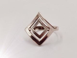 Piękny srebrny damski pierścionek ażurowy KWADRATY r.12 VINTAGE biżuteria