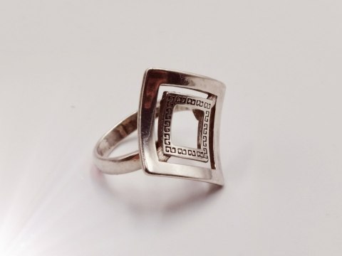 Piękny srebrny damski pierścionek ażurowy KWADRATY r.12 VINTAGE biżuteria