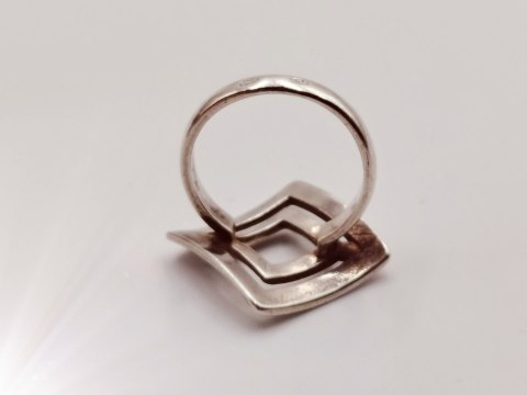 Piękny srebrny damski pierścionek ażurowy KWADRATY r.12 VINTAGE biżuteria