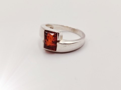 Piękny stary srebrny damski pierścionek BURSZTYN r.12 biżuteria VINTAGE