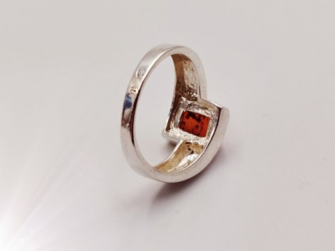 Piękny stary srebrny damski pierścionek BURSZTYN r.12 biżuteria VINTAGE