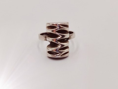 Piękny stary srebrny damski pierścionek "PIKOWANY" r.14 VINTAGE biżuteria