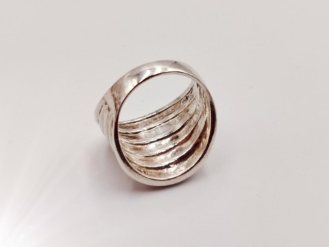 Srebrny damski pierścionek FALE / HARMONIA - roz.11 VINTAGE biżuteria