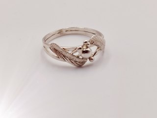 Srebrny damski pierścionek ażurowy z motywem piór-roz. 17 VINTAGE biżuteria