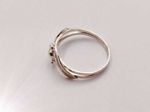 Srebrny damski pierścionek ażurowy z motywem piór-roz. 17 VINTAGE biżuteria