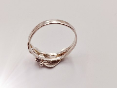 Srebrny damski pierścionek ażurowy z motywem piór-roz. 17 VINTAGE biżuteria