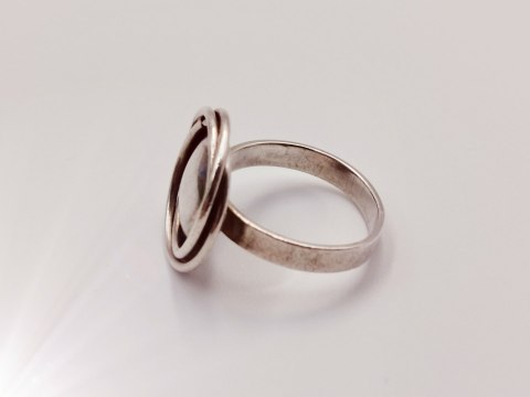 Piękny autorski stary damski srebrny pierścionek r.12 KOŁO DRUCIKI VINTAGE