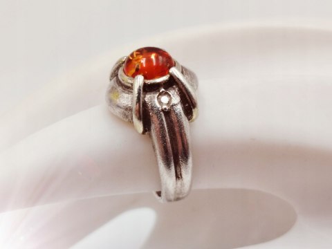Piękny stary srebrny damski pierścionek BURSZTYN CYRKONIE r.12 VINTAGE